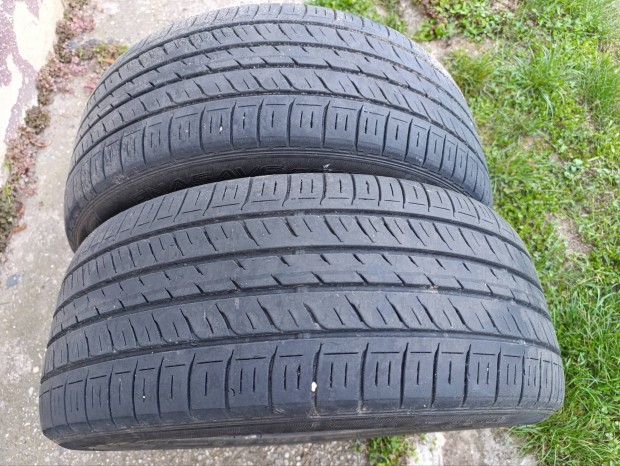 Elad 4 db Dunlop 215/50/R17 nyri gumiabroncs. 