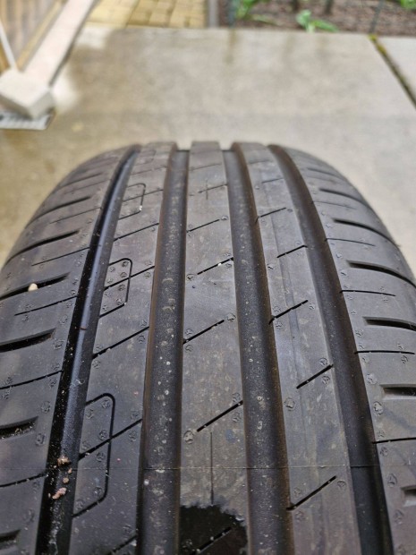Eladó 4 db Good Year Efficient Grip nyári gumi 205/55 R17