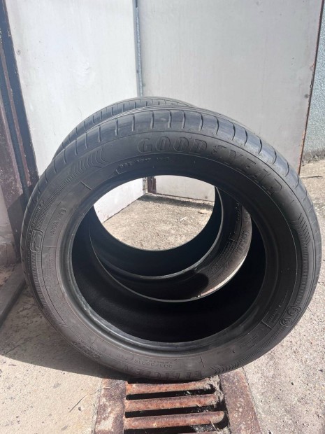 Eladó 4 db Goodyear nyári gumi 205 55 R16