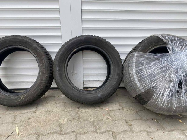 Eladó 4 db Hankook téli gumi - 185/60R15 - Nagyon jó állapotban!