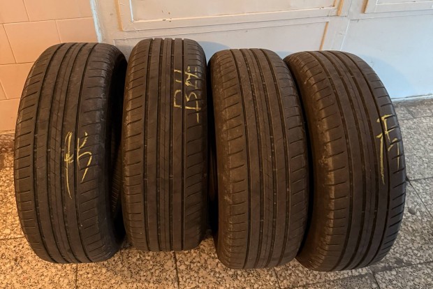 Elad� 4 db Vredestein 2023-as ny�ri gumi