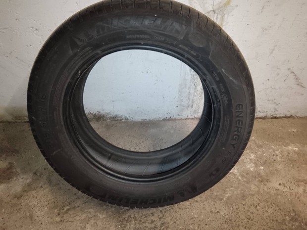 Eladó 4 db. Michelin energy saver 205/60 R16