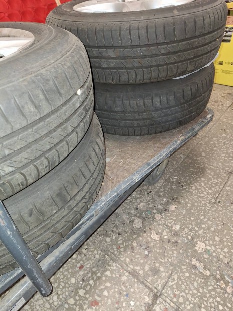 Elad� 4 db alufelni ny�ri gumival