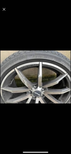 Elad 4 db felni gumival egytt - 100 000 Ft