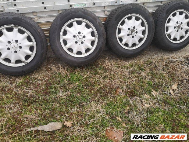 Eladó 4 db használt Mercedes E 140 gyári alufelni-téli gumikkal