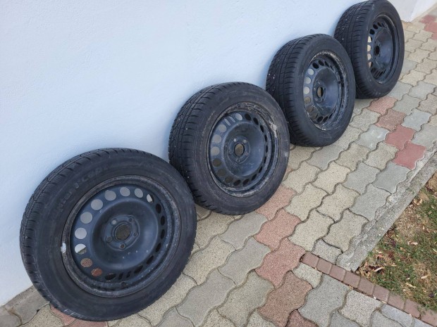 Elad 4 db lemezfelni 16' 5x105