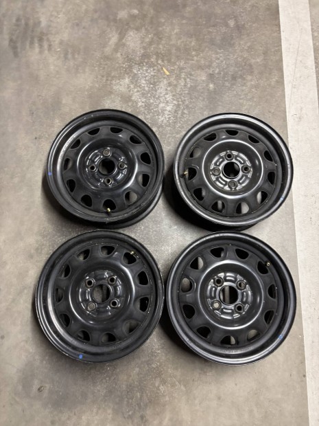 Eladó 4 db lemezfelni!