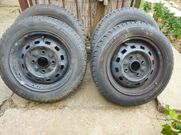 Elad 4 db lemezfelni tligumival