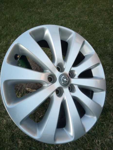 Elad� 4.db.�j ,5x 105 .alufelni Opel Astra, MOKKA, aut�kra szerelhet�