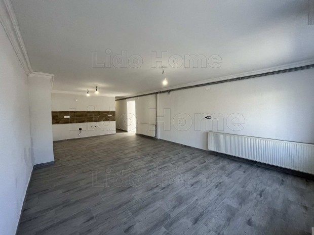 Elad� 4 szob�s csal�di h�z Nagyber�nyben!