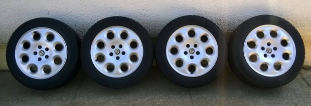 Eladó 4db 16-os 5x108-as Alfa Romeo 166 alu 205/55R16 téli gumival