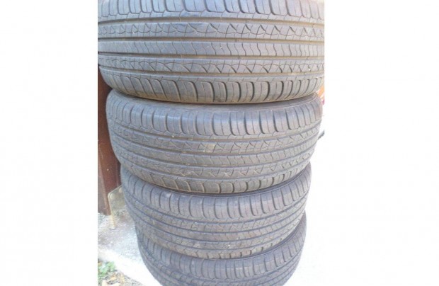 Elad 4db 205 60 16 ngy vszakos gumik nagyon j llapot 10000ft/db