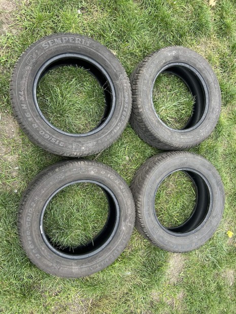 Eladó 4db 215/60 r16 semperit téligumi