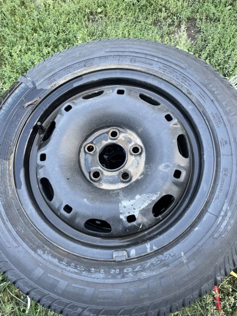 Elad 4db 5 lyukas 14 es lemez felni 