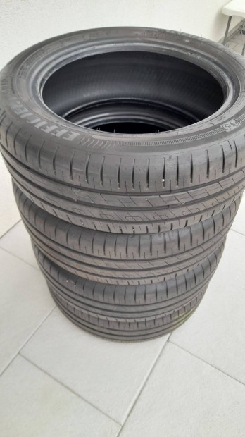 Eladó 4db Good Year Efficient Grip 195/55 R16