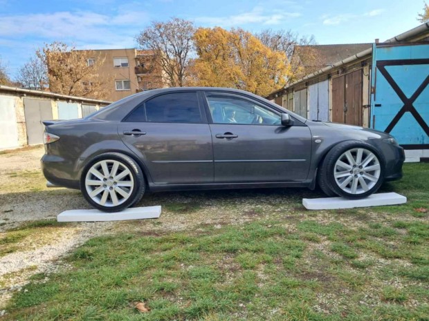 Elad 4db Mazda alufelni