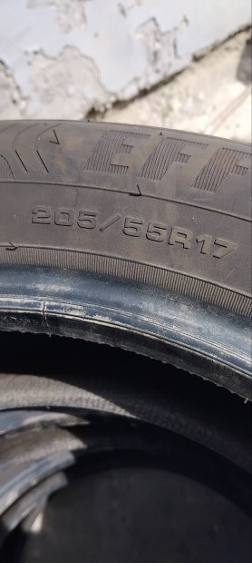Eladó 4db Párban Goodyear 205/55 17 és Méretben Gumi