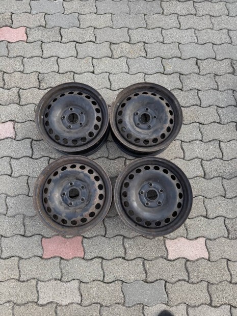 Elad 4db VW, AUDI, SEAT 15" lemezfeln szett 