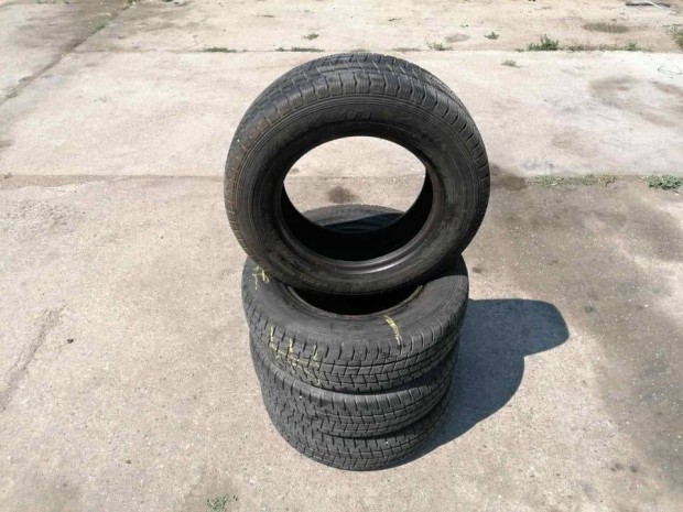 Eladó 4db. Falken 195/70R15C, 15C gumi eladó