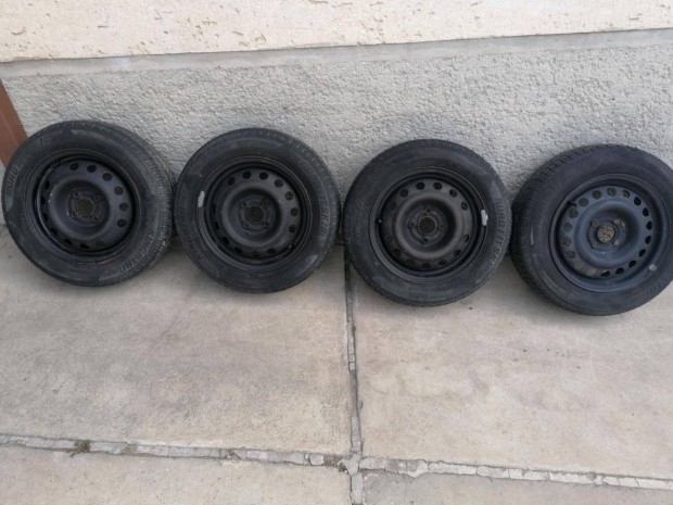 Eladó 4db gyári Opel lemezfelni 14"