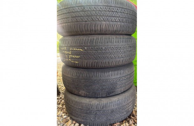 Eladó 4db használt Bridgestone 235/55 R18 Nyári gumi