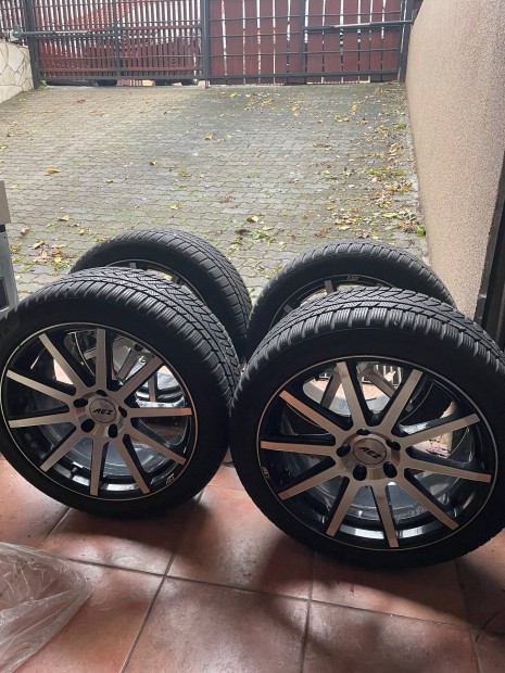 Elad 4db tli Continental 245/40R18 V XL felnivel