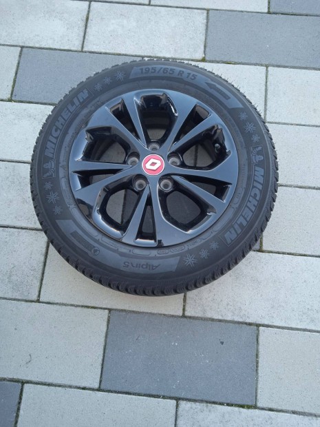 Elad� 4db �jszer� t�liker�k Renault Kang�,Megan tipusokra