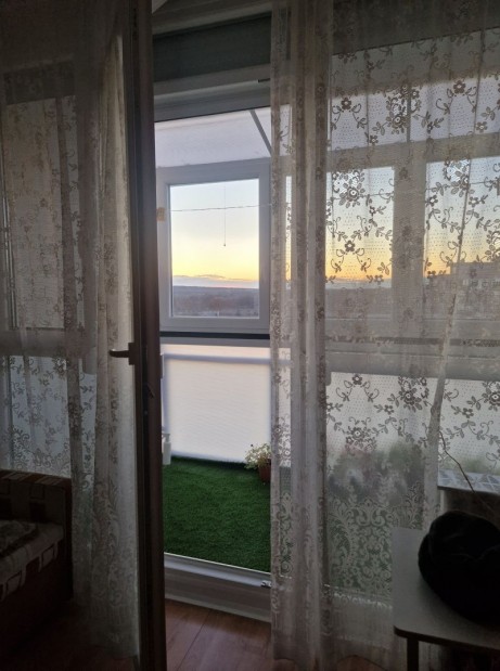 Elad� 50 m2-es lak�s kertv�rosban, a Nagy Imre �ton