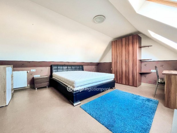 Elad� 50 nm-es lak�s Gy�r