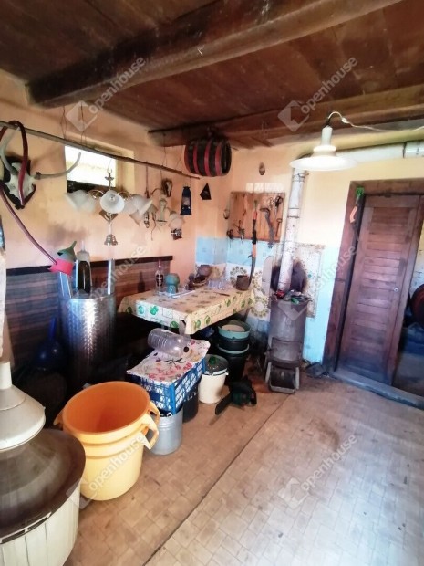 Elad� 52 nm-es h�z Nagykapornak