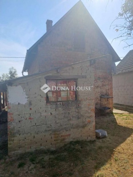 Elad� 53 nm-es h�z Kacs�ta