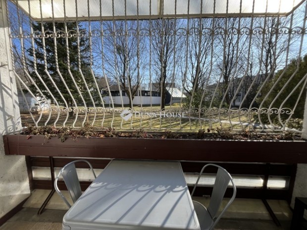 Elad� 53 nm-es lak�s Veszpr�m