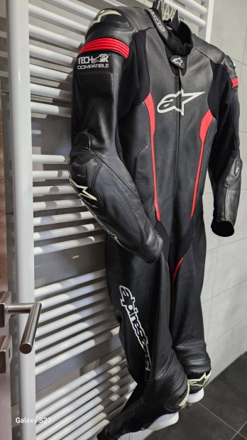 Elad 54 es Alpinestars Missile V2 Air-Tech