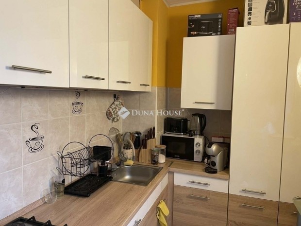 Elad� 54 nm-es lak�s P�cs