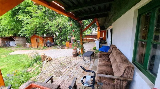 Elad� 57 nm-es h�z Velence