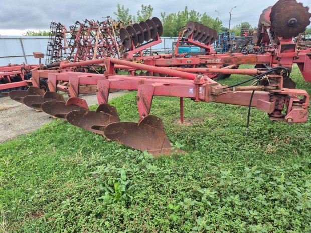 Elad 5 fejes Condor eke