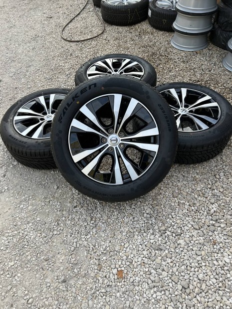 Elad 5x108 gyri Volvo XC40 alufelni j tli gumival!