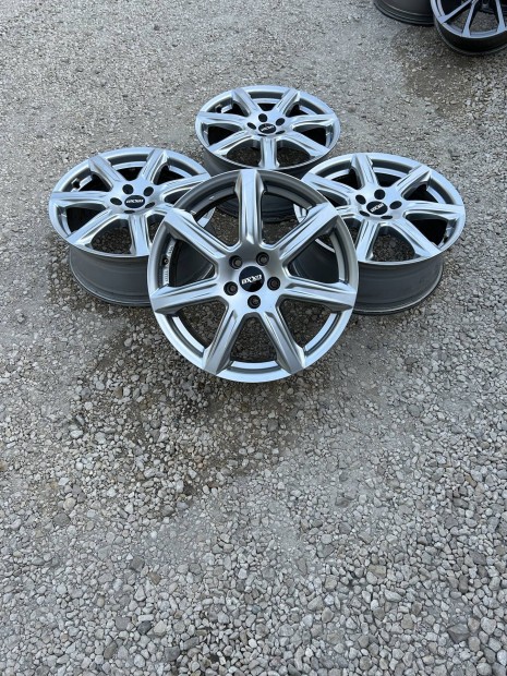 Eladó 5x108 r18 alufelni szett!