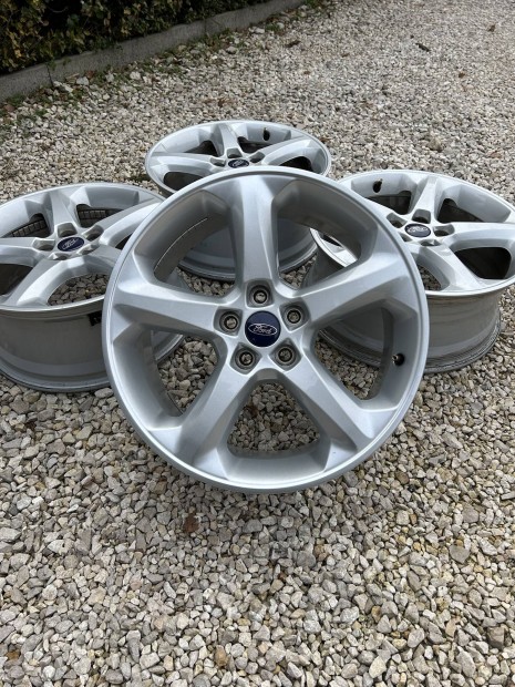 Eladó 5x108 r18 gyári Ford alufelni!