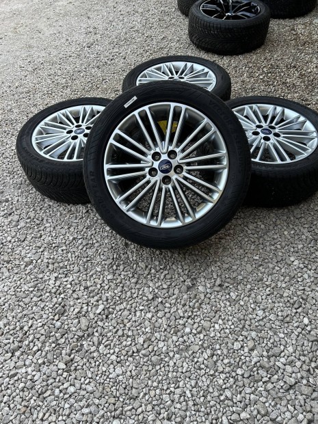Eladó 5x108 r18 gyári Ford alufelni szett!