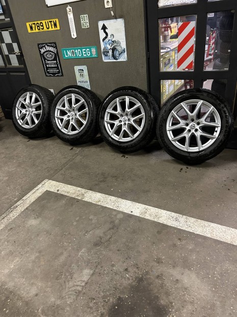 Elad 5x108 r18 gyri Volvo XC60 alufelni tli gumival!