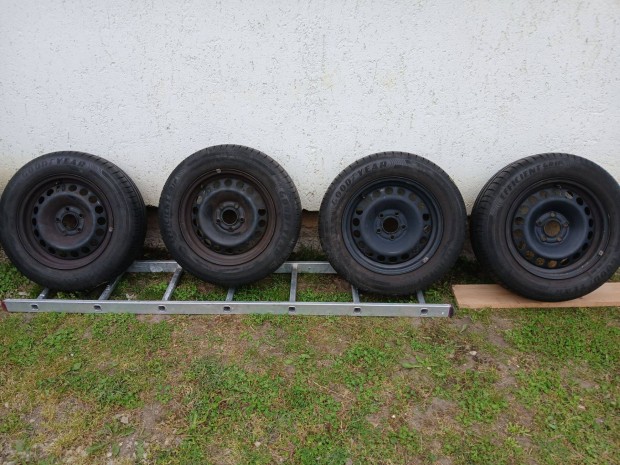 Eladó 5x110 r15 eredeti opel astra h gyári lemez felni nyárigumival !