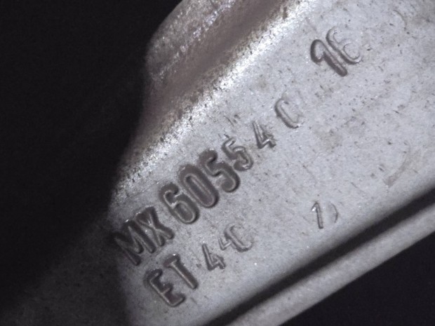 Eladó 5x112R15 alufelni szett.