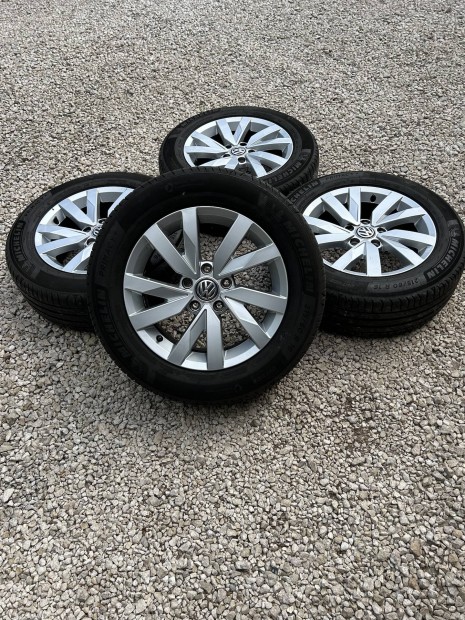 Eladó 5x112 r16 gyári VW "Aragon" alufelni Michelin nyári gumival!