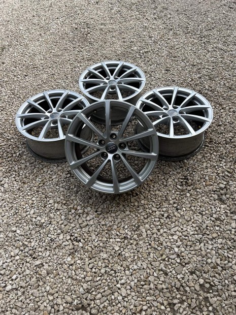 Eladó 5x112 r17 gyári Audi alufelni szett!