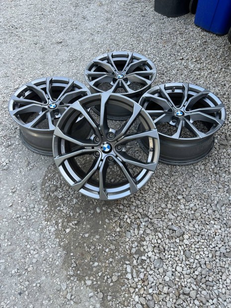 Eladó 5x112 r17 gyári BMW Style 776 alufelni szett!