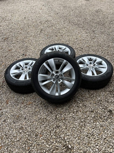 Elad 5x112 r17 gyri Octavia 4 alufelni Continental tli gumival!