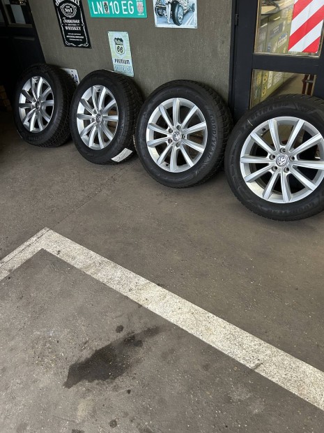 Elad 5x112 r17 gyri VW Tiguan alufelni tli gumival!