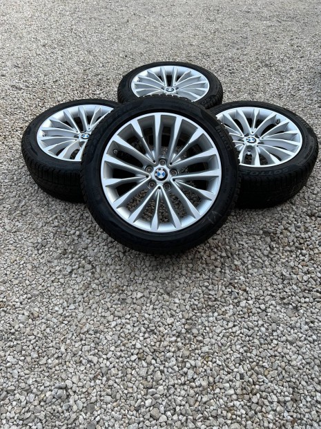Eladó 5x112 r18 gyári BMW Style 632 alufelni szett téli gumikkal!