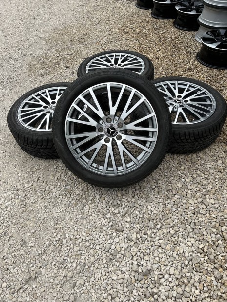 Eladó 5x112 r18 gyári Mercedes alufelni szett ptéli gumival!